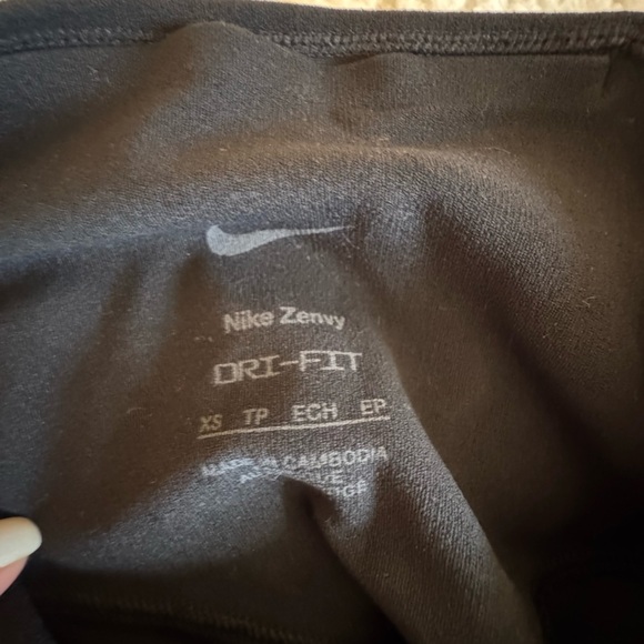 Nike Women's Black Bike Shorts - Picture 3 of 3